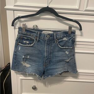 Abercrombie mom shorts